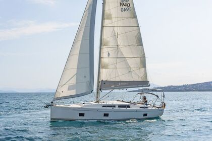 Hire Sailboat HANSE 418 Laurium