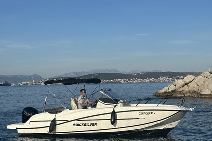 Miete Motorboot Quicksilver 705 Open Trogir
