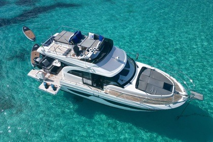 Hire Motorboat Beneteau Antares 12 metri inclusi a bordo the  water games Porto Rotondo