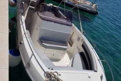 Charter Motorboat Atlantic Marine 750 Brela