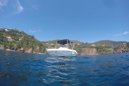 Location Bateau à moteur B2 Marine Cap Ferret Antibes