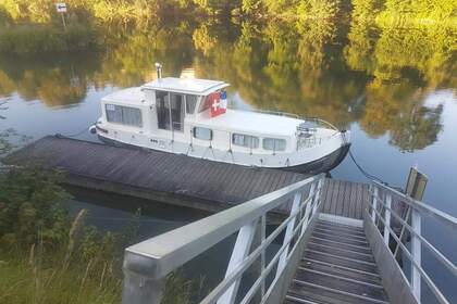 Location Péniche Locaboat Pénichette 930 Saint-Jean-de-Losne