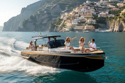 Noleggio Barca a motore Yacht Allure 38 Sport T-TOP Positano