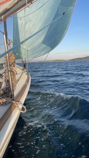 Jezera Sailboat BENETEAU FIRST 35 alt tag text