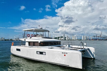 Location Catamaran Lagoon Lagoon 52 F Carthagène