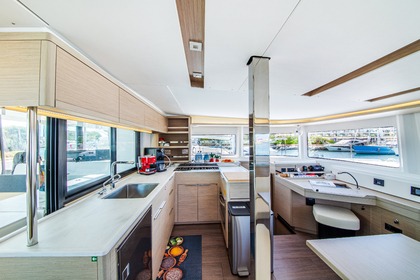 Charter Catamaran Lagoon 46 Eden Island, Seychelles