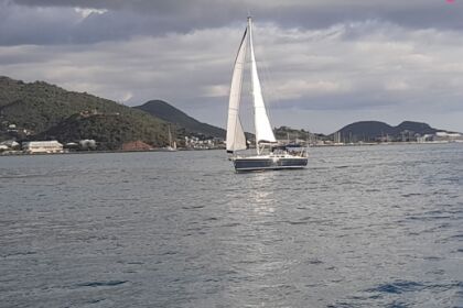 Hire Sailboat Jeanneau Sun Odyssey 40 Saint Martin