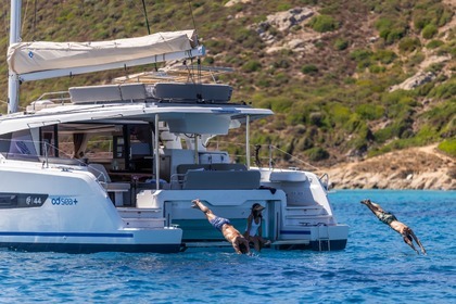 Miete Katamaran Fountaine Pajot New 44 Portimão