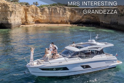 Hire Motorboat GRANDEZZA 37CA Vilamoura