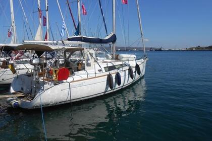 Miete Segelboot BENETEAU OCEANIS 37 Lavrio