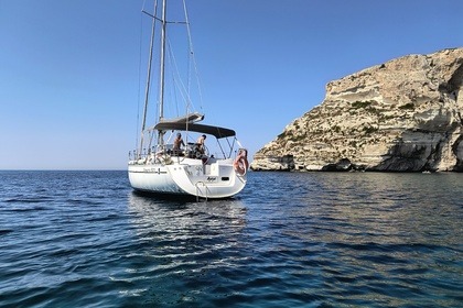 Noleggio Barca a vela Beneteau Oceanis 321 Cagliari