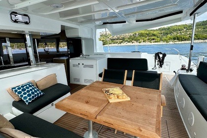 Aluguel Catamarã Lagoon-Bénéteau Lagoon 46 OW - 3 + 2 cab. Kaštel Gomilica