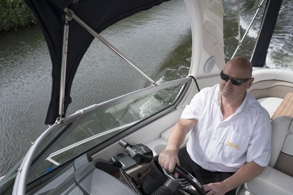 Verhuur Motorjacht Four Winns 318 Vista Gent