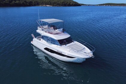 Hyra båt Motorbåt Jeanneau Prestige 420 Fly Pula