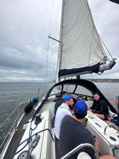 Bilbao Sailboat JEANNEAU Sun Odissey 40.3 alt tag text