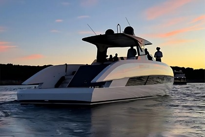 Hire Motor yacht Manda S05 Beaulieu-sur-Mer