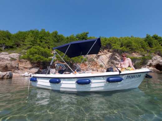 Dubrovnik Motorboat Adria Adria 500 alt tag text