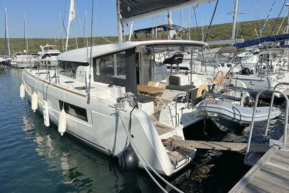 Verhuur Catamaran Lagoon Lagoon 40 Krk