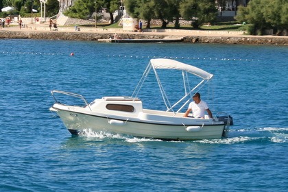 Charter Boat without licence  Mlaka Sport Adria 500 Vodice