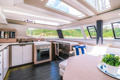 Verhuur Catamaran Fountaine Pajot Fountaine Pajot Tanna 47 - 5 + 1 cab. Pula