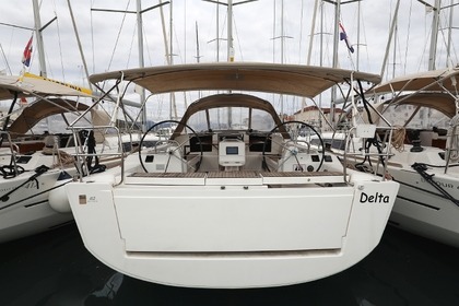 Rental Sailboat DUFOUR DUFOUR 412 GL Trogir