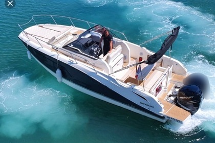 Charter Motorboat Quicksilver Activ 875 Sundeck Saint-Tropez