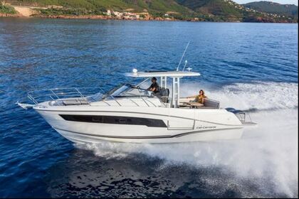 Location Bateau à moteur JEANNEAU CAP CAMARAT 10.5 Hyères