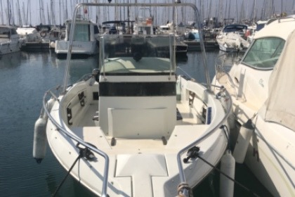 Charter Motorboat Jeanneau Cap camarat 675 Premià de Mar