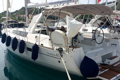 Charter Sailboat BENETEAU OCEANIS 45 Herceg Novi