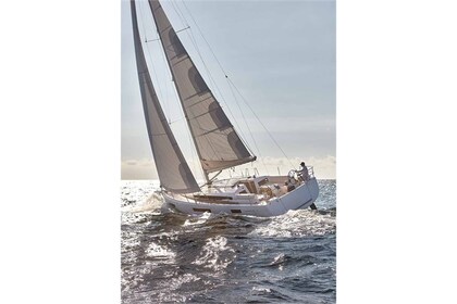 Rental Sailboat Jeanneau Sun Odyssey 440 Palma de Mallorca