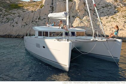 Charter Catamaran Lagoon Lagoon 400 S2 Volos