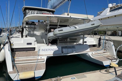 Rental Catamaran LAGOON 42 Trogir