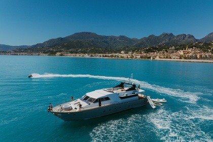 Location Yacht à moteur Canados Canados 90' Menton