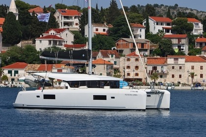 Location Catamaran Lagoon-Bénéteau Lagoon 42 - 4 + 2 cab. Marina Frapa