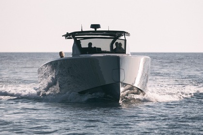 Charter Motorboat Pardo P50 Poltu Quatu