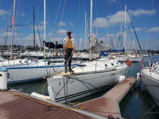 Brest Sailboat BENETEAU First 31,7 alt tag text