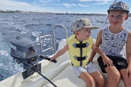 Miete Boot ohne Führerschein  Mlaka sport Adria 500 Vodice