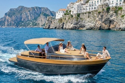 Hire Motorboat Nautica Esposito Gozzo Positano Open Capri