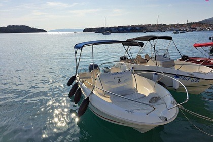 Rental Motorboat Beneteau Flyer 5.5 Cres