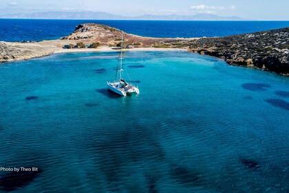 Charter Catamaran JEANTOT MARINE Privilege 42 Syros