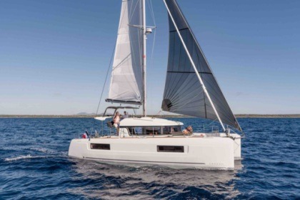 Rental Catamaran Lagoon Lagoon 40 Palermo