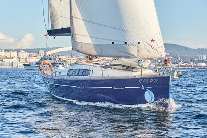 Charter Sailboat Beneteau Oceanis 40 Vigo