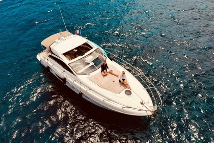 Hire Motorboat Sessa Marine C38 Saint-Tropez