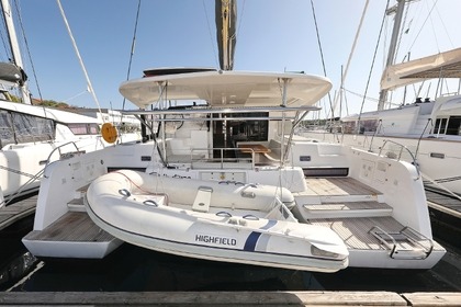 Hire Catamaran LAGOON 42 Šibenik