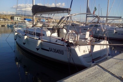 Charter Sailboat JEANNEAU SUN ODYSSEY 379 Salerno