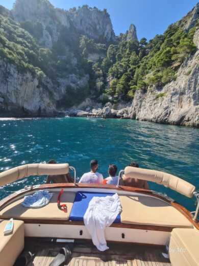 Piano di Sorrento Motorboat Southwind 2000 750 alt tag text