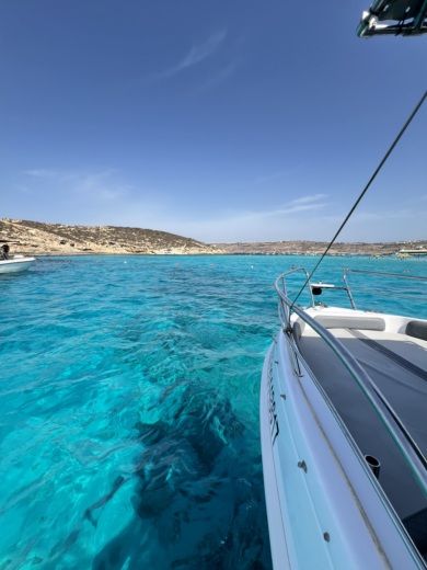 Tas-Sliema Motorboat Bluline 21 Open alt tag text