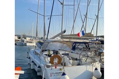 Hire Sailboat  Sun Odyssey 440 Paros