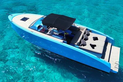 Hire Motorboat VANQUISH VQ32 Ibiza