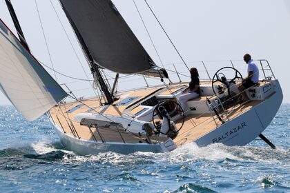 Hire Sailboat Solaris 44 Saint-Raphaël